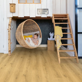 Light classic oak Waterproof Laminate by Quickstep