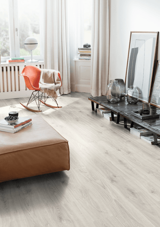 Light Zermatt Oak Laminate by Egger