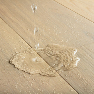 Lily white oak extra matt Engineered Hardwood by Quickstep