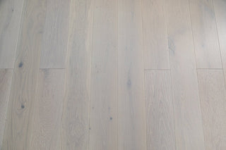 Lusso/209 Engineered Hardwood by Vandyck USA Inc