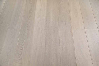 Lusso/220 Engineered Hardwood by Vandyck USA Inc