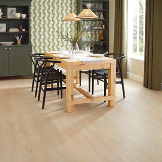 Pale Artisan Oak Vinyl by Karndean