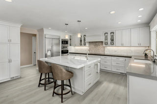 5 Series in Bur Oak Vinyl by DH Floors