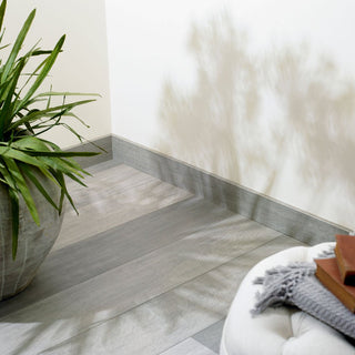 Authentic oak Laminate by Quickstep