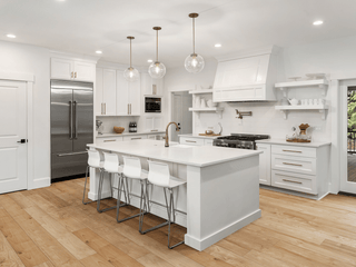 BLEACHED LIGHT RUSTIC Engineered Hardwood by Monarch Plank