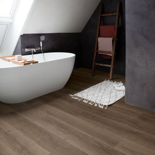 Brushed oak brown Waterproof Laminate by Quickstep