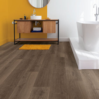 Brushed oak brown Waterproof Laminate by Quickstep