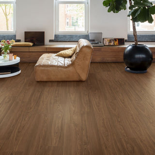 Chic walnut Waterproof Laminate by Quickstep