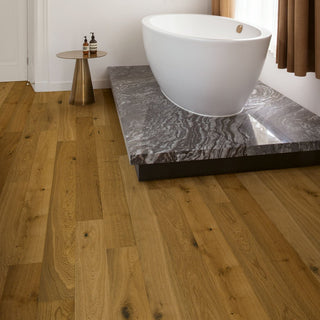 Cinnamon oak extra matt Engineered Hardwood by Quickstep