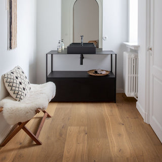 Cinnamon oak extra matt Engineered Hardwood by Quickstep