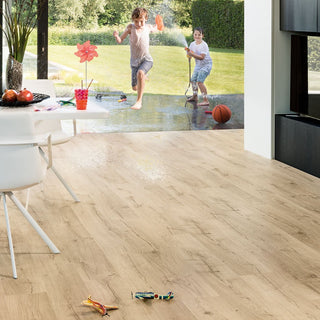 Classic oak beige Waterproof Laminate by Quickstep