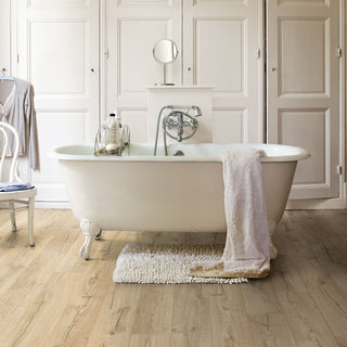 Classic oak beige Waterproof Laminate by Quickstep