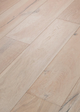 Daybreak Engineered Hardwood by Anderson Tuftex