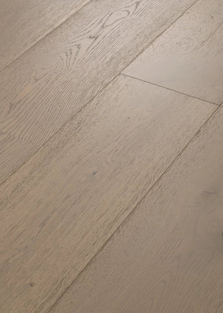 EXPRESSIONS 9.5" - Finesse Engineered Hardwood by Shaw Floors