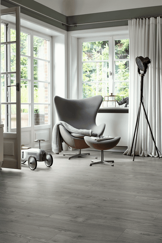 Grey Avery Oak Laminate by Egger