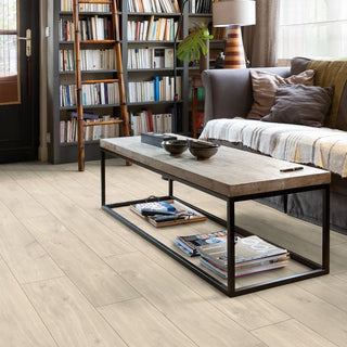 Havana oak natural Waterproof Laminate by Quickstep
