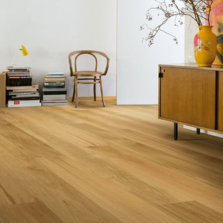 Honey oak oiled Engineered Hardwood by Quickstep
