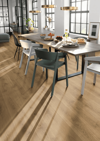 Natural North Oak Laminate by Egger
