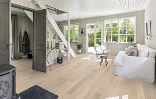Oak Cadence Engineered Hardwood by Kahrs