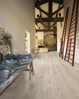 Oak Crisp Engineered Hardwood by Kahrs