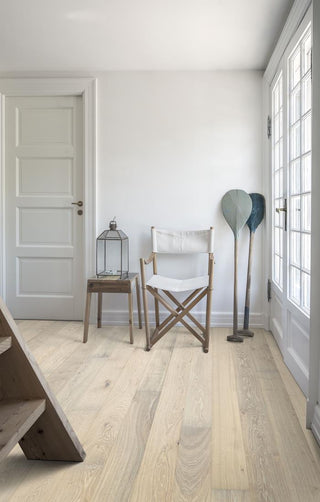 Oak Nouveau Blonde Engineered Hardwood by Kahrs