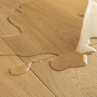 Pure oak extra matt Engineered Hardwood by Quickstep