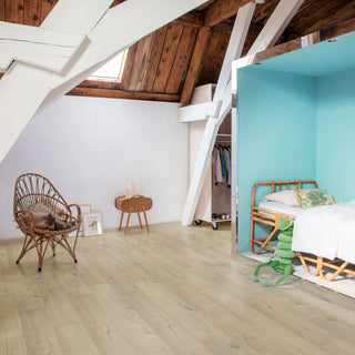 Soft oak medium Waterproof Laminate by Quickstep