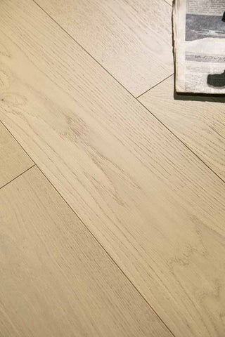 Villa/304 Engineered Hardwood by Vandyck USA Inc