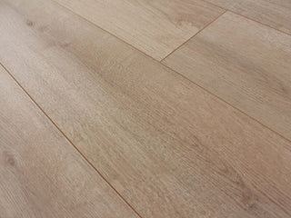 VINEYARD Water Resistant Laminate by Pravada