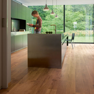 Vintage oak natural varnished Waterproof Laminate by Quickstep