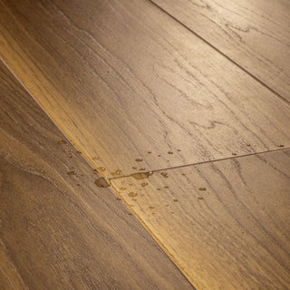 Vivid walnut Waterproof Laminate by Quickstep