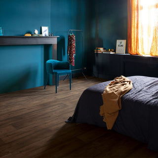 Waxed oak brown Waterproof Laminate by Quickstep
