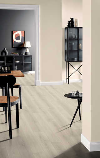 White Elton Oak Laminate by Egger