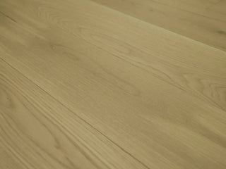 WHITE OAK CAMBRIA Engineered Hardwood by Reward Flooring