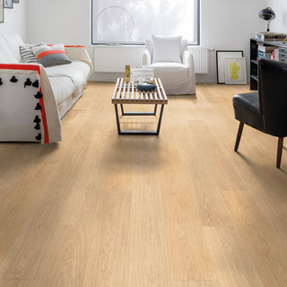 White varnished oak Laminate by Quickstep