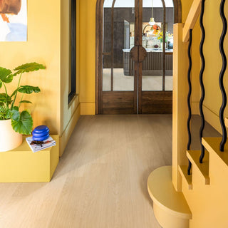 White varnished oak Waterproof Laminate by Quickstep