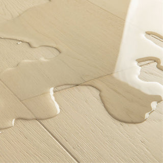 Wintry forest oak extra matt Engineered Hardwood by Quickstep