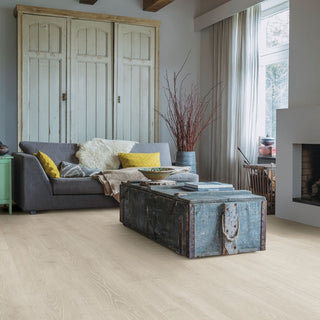 Woodland oak light grey Waterproof Laminate by Quickstep